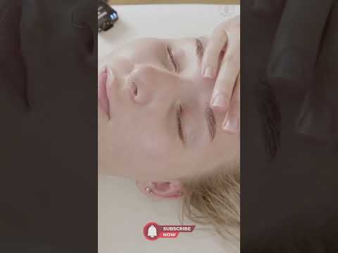 💆‍♀️🌸 Strahlende Ruhe | ASMR Entspannende Gesichtsmassage – Dominica ✨💖