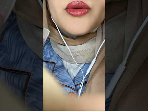 Something In Your👁😱 #asmr #relax #visualtingle #satisfying #mouthwhisper #tingles #shorts#triggers