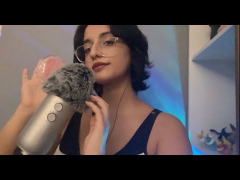 türkçe asmr -  uyuyana kadar saçlarını tarıyorum.
