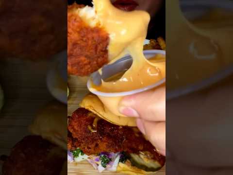 DAVE’S HOT CHICKEN #chicken #asmr #mukbang