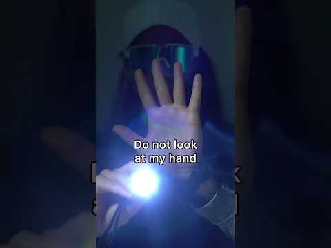 Lights💡& hand movements 🖐️ #asmrhandmovement #asmrlighttriggers #visualtrigger #asmr #asmrvideo