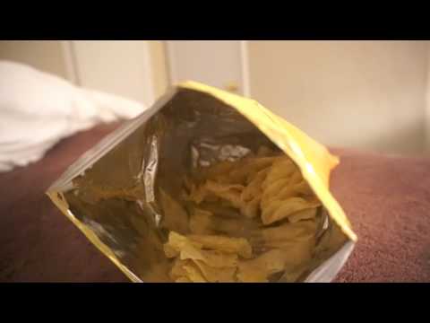 CRISP ASMR EATING SOUNDS/Lays