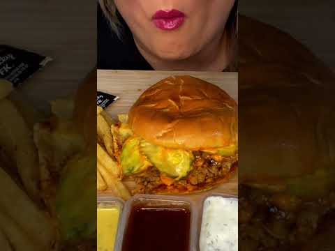Eating crispy KFC ASMR #shorts #asmr #youtube #chicken