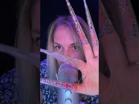 ASMR FR / Plein de frissons avec ces doigts de fée argentés #asmr #asmrfr #shortsasmr
