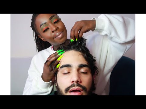 ASMR Super-Zoomed Softly Running My Fingers On Real Person Hair | Cozy Massage 💆🏼‍♂️