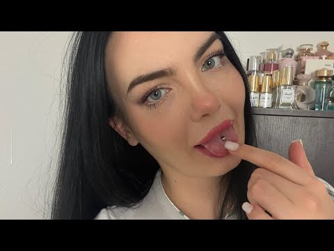 ASMR - Spit Painting & Mouth Sounds (No Talking) #asmr #mouthsounds #spitpainting