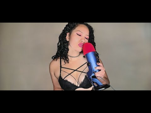 🇲🇫 🍑 HOT FRENCH GIRL WHISPERS NAUGHTY THINGS TO YOU ROLEPLAY ASMR 🇨🇵 🍑