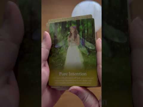 A Message From The Fairies 🧚‍♀️ #asmr #fortunetelling #oraclecards