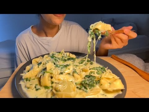 Cheesiest Spinach Tortellini Pasta 🧀 🍝 Mukbang Asmr | no talking