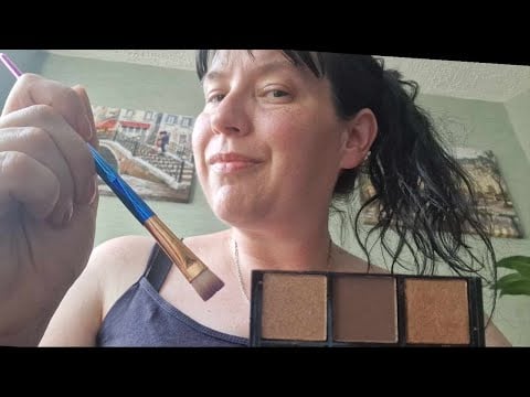 ASMR Whispering & Doing your Eye Make Up