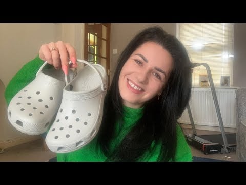ASMR | Mini Shoe Haul (Whispering, Smoking & Tapping) 