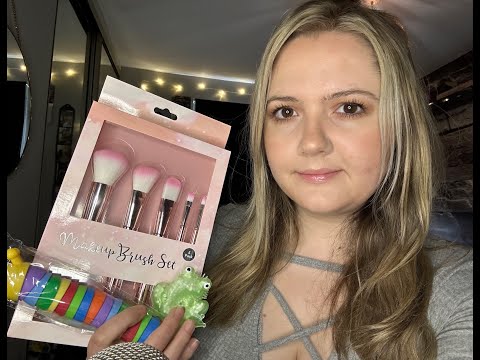 ASMR Relaxing Triggers Using Toys & Microphone Brushing