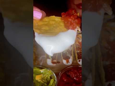 NACHO CHIPS WITH THE BEST SAUCES #asmr #nachos #food #summerofgoals