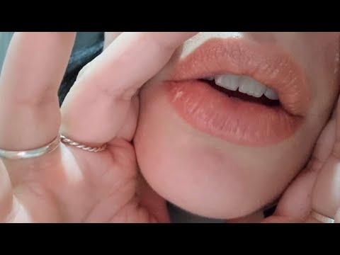 ASMR ~ MOVIMENTOS COM AS MÃOS NA TELA E SONS DE BOCA 💤