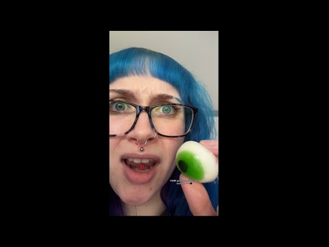 ASMR getting an eyelash out your eye 👁️👄⚫️