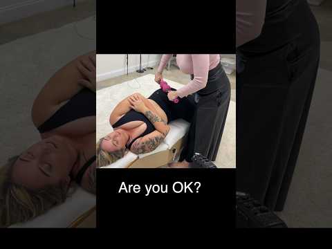 Life-Changing Pelvic CRACKS Chiropractor Cracked Open Her Pelvis #asmr #tailbonepain