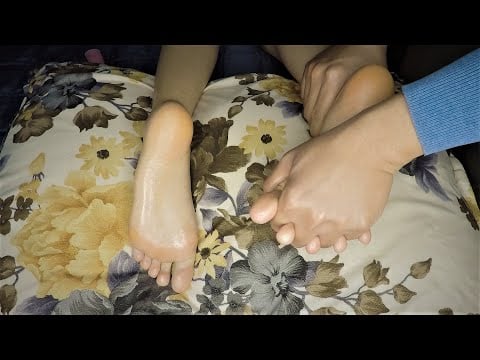 ASMR Foot Massage & Toes Cracking