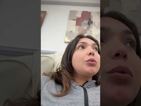BUBBLE GUM ASMR | chewing and blowing bubble while pedicure #asmr #bubblegum