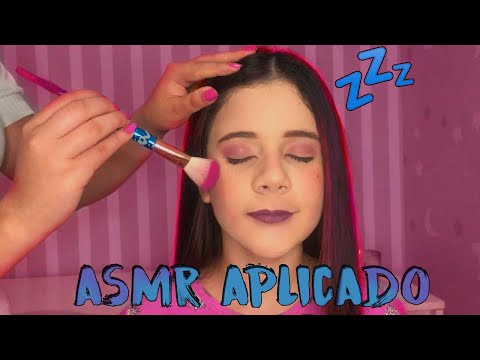 ASMR APLICADO - minha IRMÃ ME MAQUIANDO