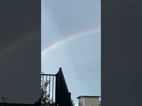 #asmr #rainbow #relax #relaxingtriggers #asmrvideos #tingling