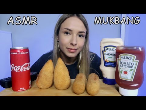 ASMR MUKBANG - COXINHA E ENROLADINHO DE SALSICHA (sons de mastigação)