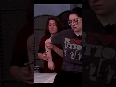 Testing her Reflexes #asmr #asmrdoctor