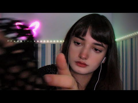 ASMR | SCRATCHING E TAPPING EM OBJETOS ALEATÓRIOS