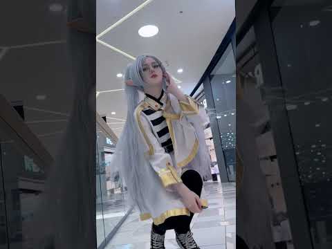 Walking with Frieren 💕 #animecosplay #cosplay  #cosplaygirl #frieren #frierenbeyondjourneysend