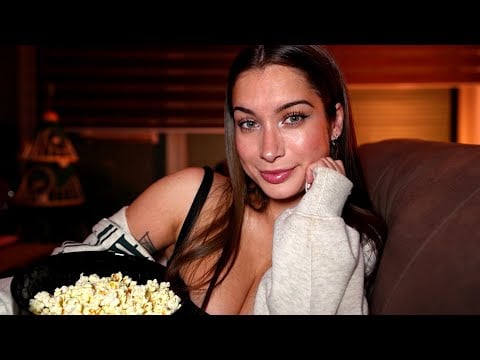 ASMR Noche de peli de miedo (CON TU CRUSH) 🎃👻