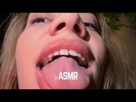 ASMR FAST Inaudível + mouth sounds | UP CLOSE personal attention