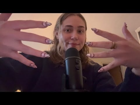 ASMR tapping w/ fake nails 