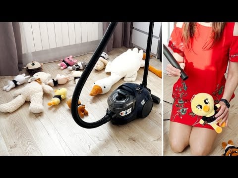 How to clean soft toys with a vacuum cleaner at home. Clean with me