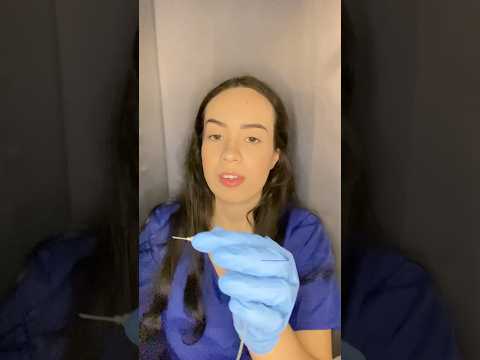 ASMR- Enfermeira te vacinando contra COVID #relax #dormir (asmr vídeo fictício para relaxamento)