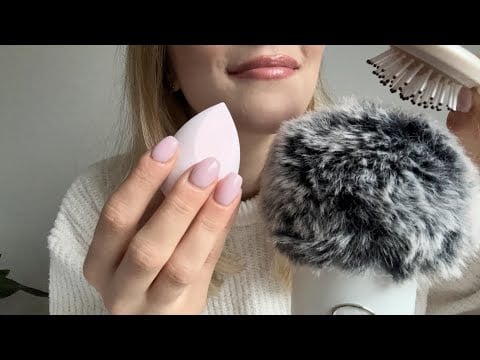 ASMR mic and hair brushing 😴 tingly tapping 💕