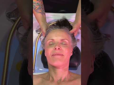 Victoria Gets ASMR Japanese Head Spa in UK!! Unintentional ASMR Real Person