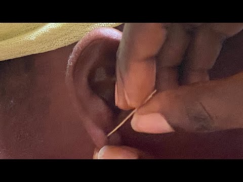 ✨ASMR ✨SUPER ATTENTIVE EAR HOLE PICKING WITH TOOLS -SOFT WHISPERS