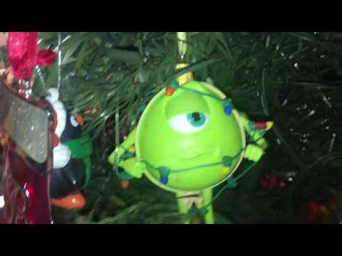 ASMR Lofi Tapping/Scratching on Christmas Tree