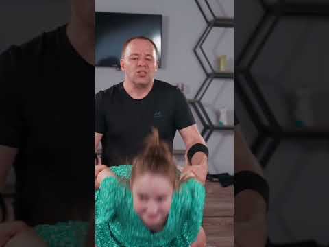 Phenomenal stretching and chiropractic adjustments from Top Chiropractor #chiropractor