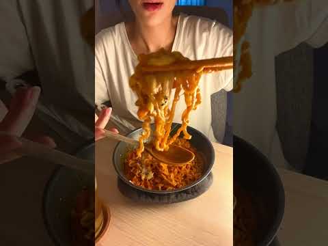 spicy, creamy and cheesy! #buldak #ramen #mukbang #asmr #asmreating #whatieatinaday