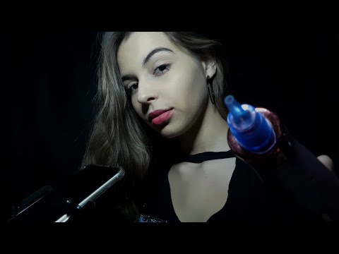 ASMR COLOCANDO PIERCING EM VOCÊ