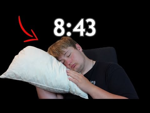 (DANSK/DANISH) Du sover ved Præcis 8:43...