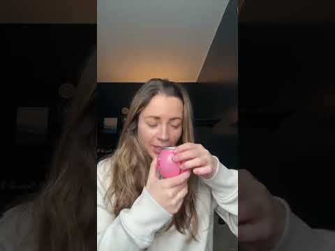 lemon squeezy🍋 #asmr #tingles #tastetest #drinkreview #buzzball #sleep #relax #tapping #whispering