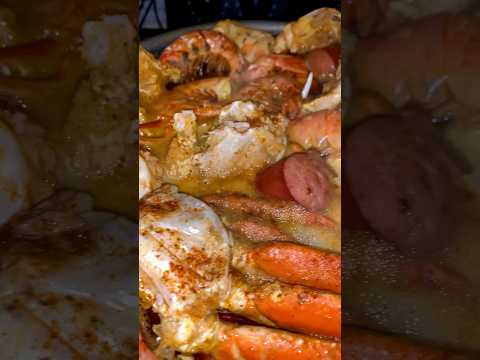 ASMR cooking series anyone?? I’m considering it Frfr💙💙 #seafoodboil #seafoodlovers #cookingchannel