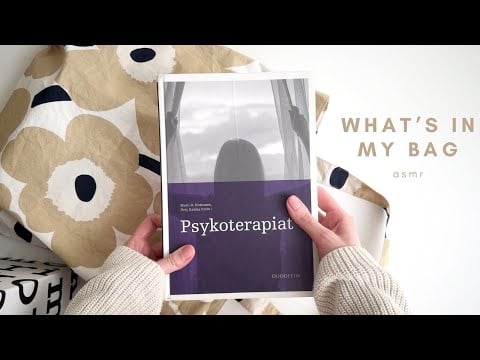 ASMR suomi - MITÄ ON MINUN LAUKUSSA? What's in my university bag - Что в моей сумке АСМР esittely