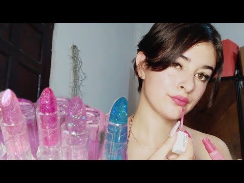 ASMR 🎧 probando labiales ,y comiendo chupetín 👄🍭//susurros