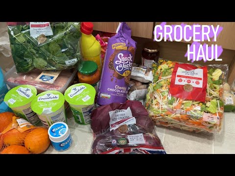 ASMR Grocery Shopping Haul + Eating Chewy Protein Bar (Tapping, Scratching & Crinkle Sounds) 🛒