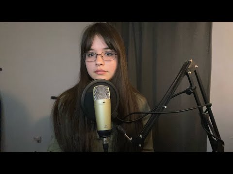 ASMR improvisado/casero hablando de pelis en voz bajita