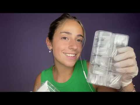 ASMR ROLEPLAY PINTÁNDOTE LAS UÑAS💅🏼 - VITI ASMR