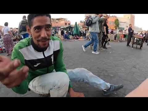 Limpieza callejera de zapatos en Marrakech, Marruecos 🇲🇦