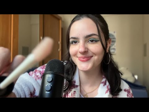 ASMR TE MAQUIANDO + mascando chiclete